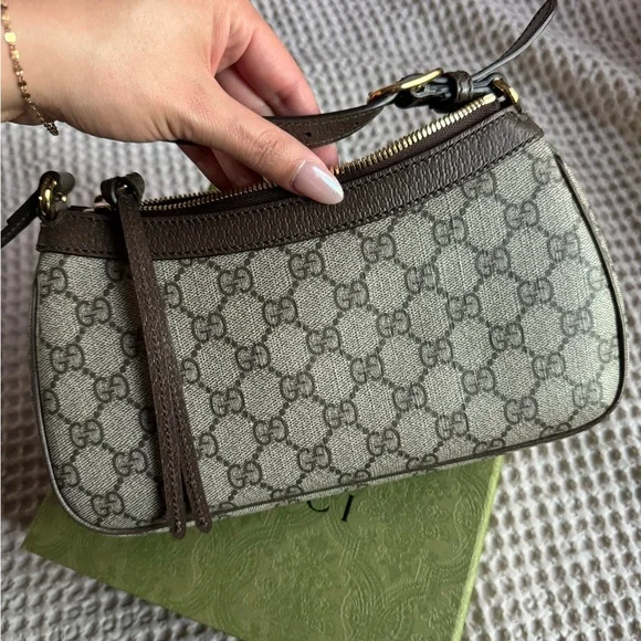 Gucci purse - Picture 3 of 7